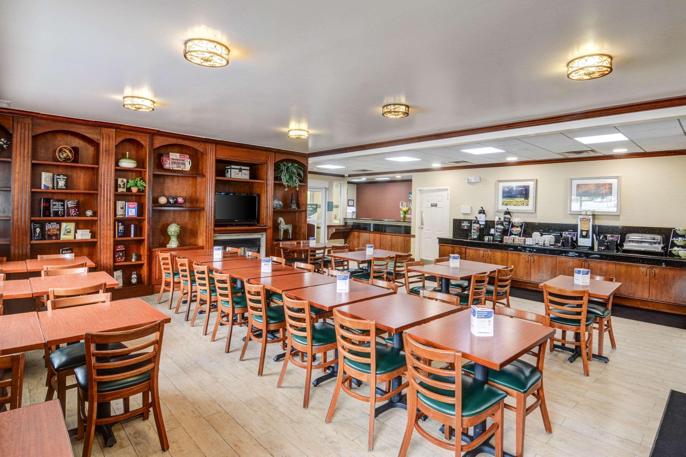 Quality Inn & Suites Biltmore East Ешвілл Екстер'єр фото