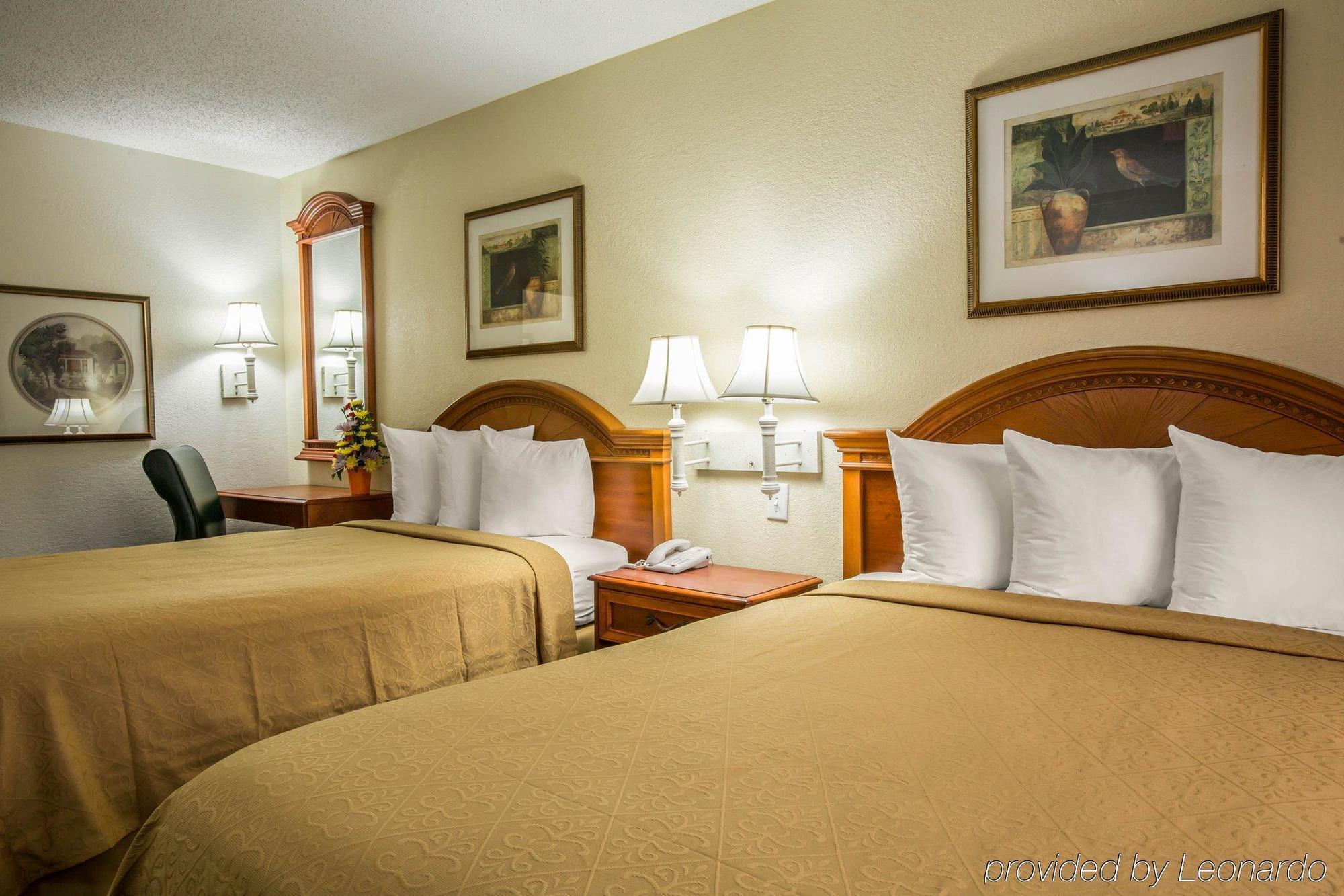Quality Inn & Suites Biltmore East Ешвілл Екстер'єр фото
