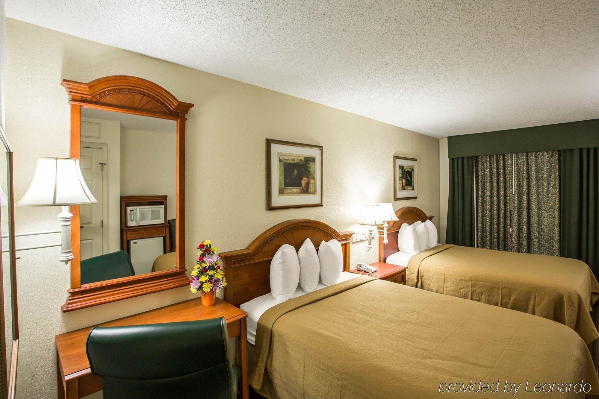 Quality Inn & Suites Biltmore East Ешвілл Екстер'єр фото